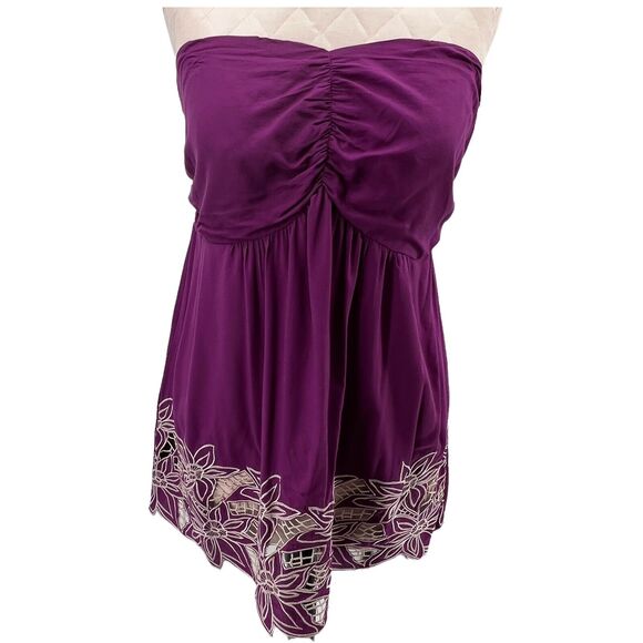 Torrid Purple Halter Top White Lace Floral Design Strapless Summer Blouse Sz 4 - Picture 1 of 4